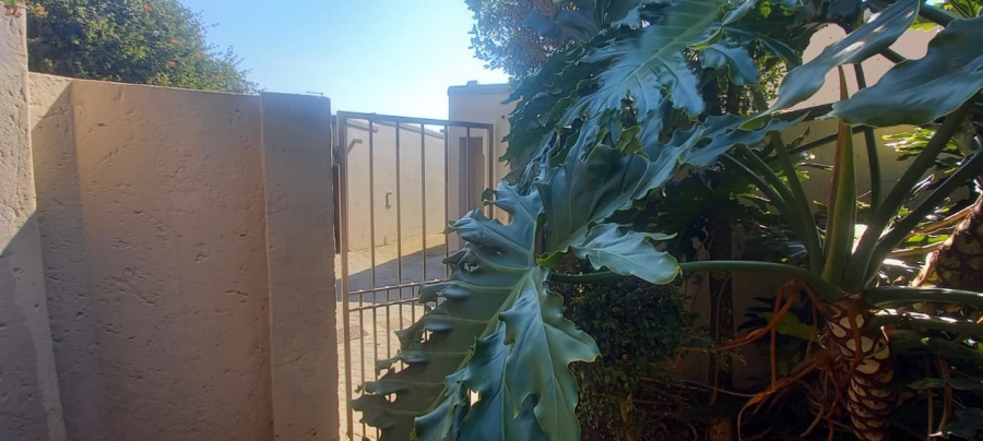 2 Bedroom Property for Sale in Marais Steyn Park Gauteng