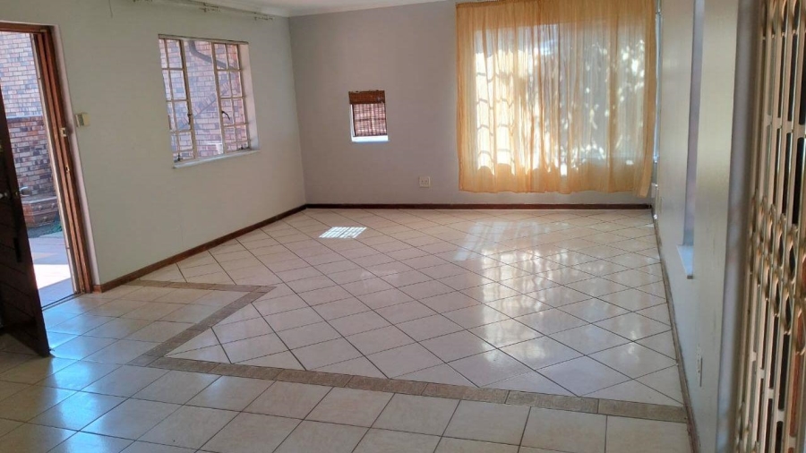 3 Bedroom Property for Sale in Ridgeway Gauteng