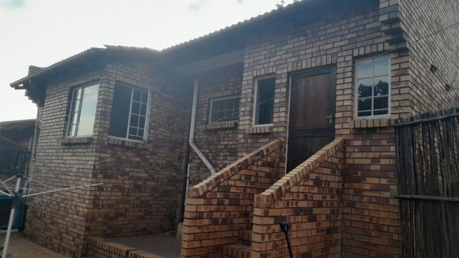 3 Bedroom Property for Sale in Ridgeway Gauteng