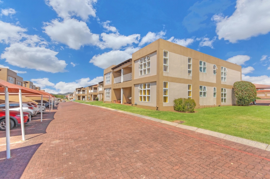 2 Bedroom Property for Sale in Mondeor Gauteng