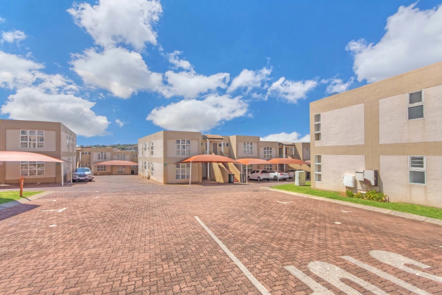 2 Bedroom Property for Sale in Mondeor Gauteng