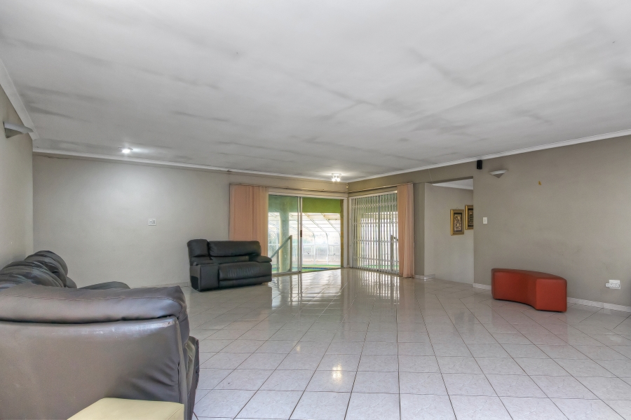 4 Bedroom Property for Sale in Bassonia Gauteng
