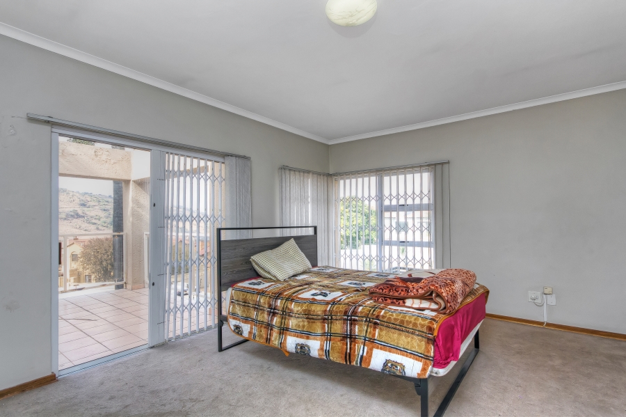 4 Bedroom Property for Sale in Bassonia Gauteng
