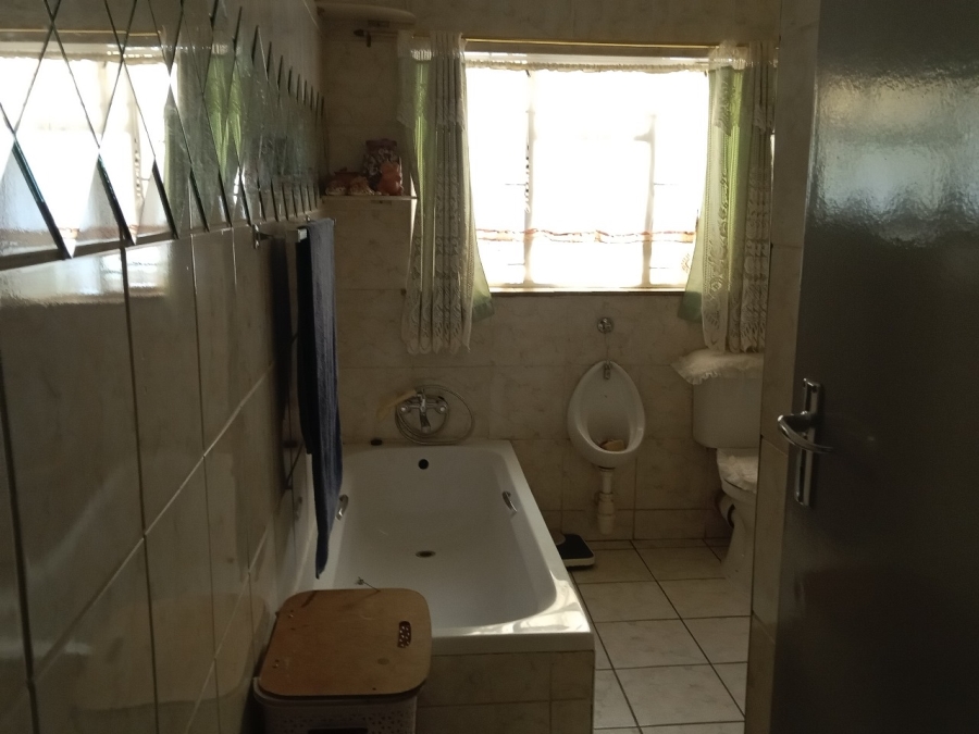 3 Bedroom Property for Sale in Parktown Estate Gauteng