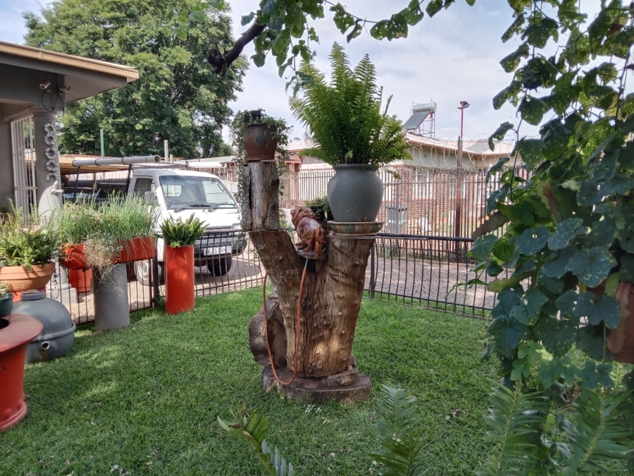3 Bedroom Property for Sale in Parktown Estate Gauteng