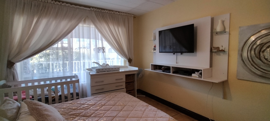 2 Bedroom Property for Sale in Florida Gauteng