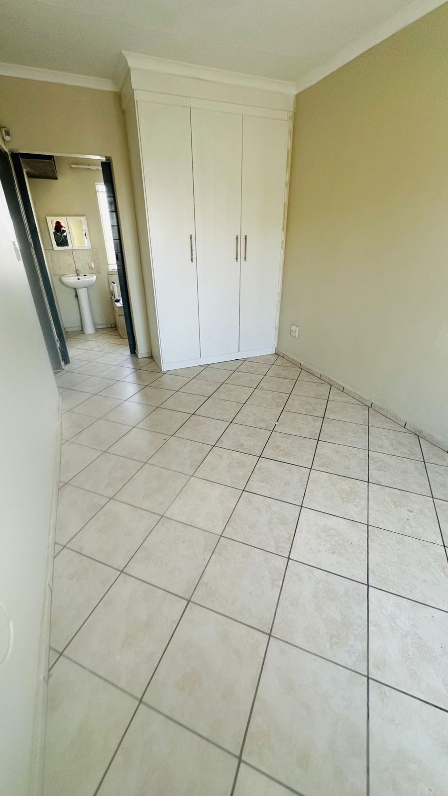To Let 3 Bedroom Property for Rent in Blue Hills Gauteng