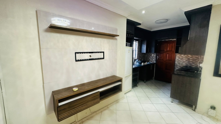 To Let 3 Bedroom Property for Rent in Blue Hills Gauteng