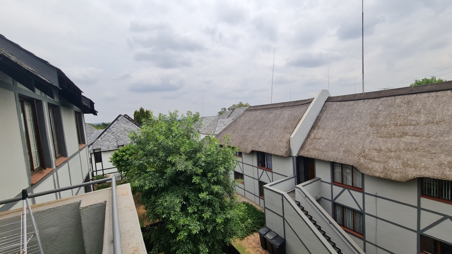 To Let 2 Bedroom Property for Rent in Sunninghill Gauteng