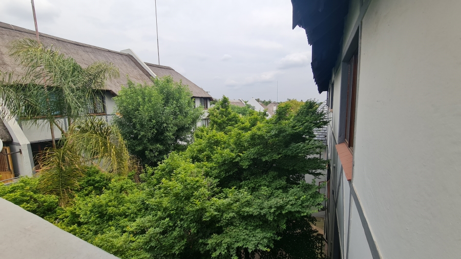 To Let 2 Bedroom Property for Rent in Sunninghill Gauteng