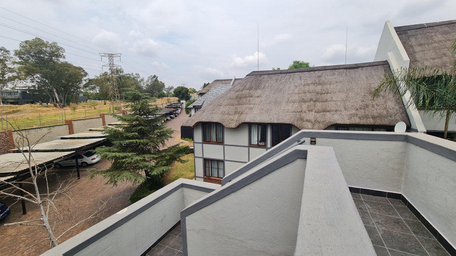 To Let 2 Bedroom Property for Rent in Sunninghill Gauteng