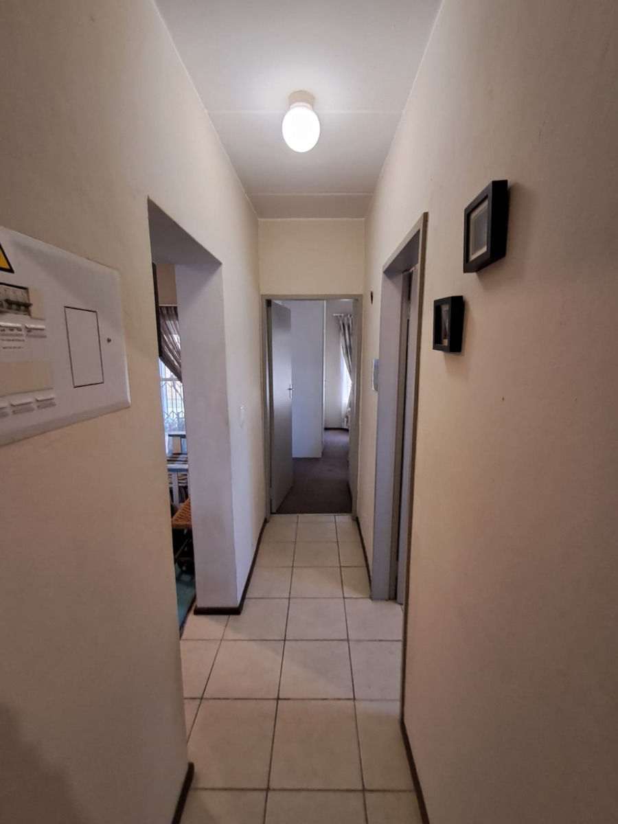 2 Bedroom Property for Sale in North Riding Gauteng