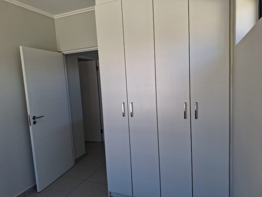To Let 4 Bedroom Property for Rent in Broadacres Gauteng