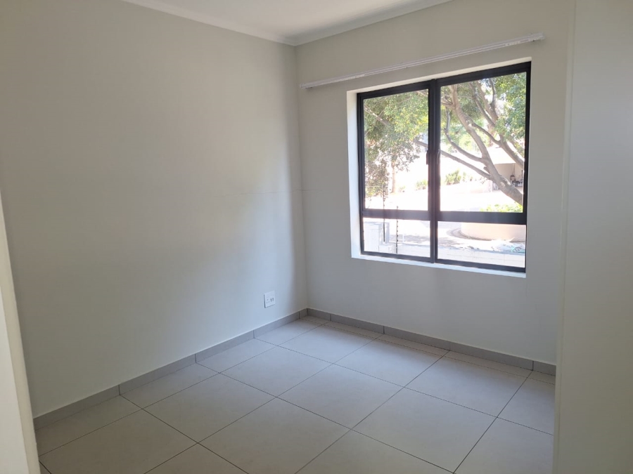 To Let 4 Bedroom Property for Rent in Broadacres Gauteng