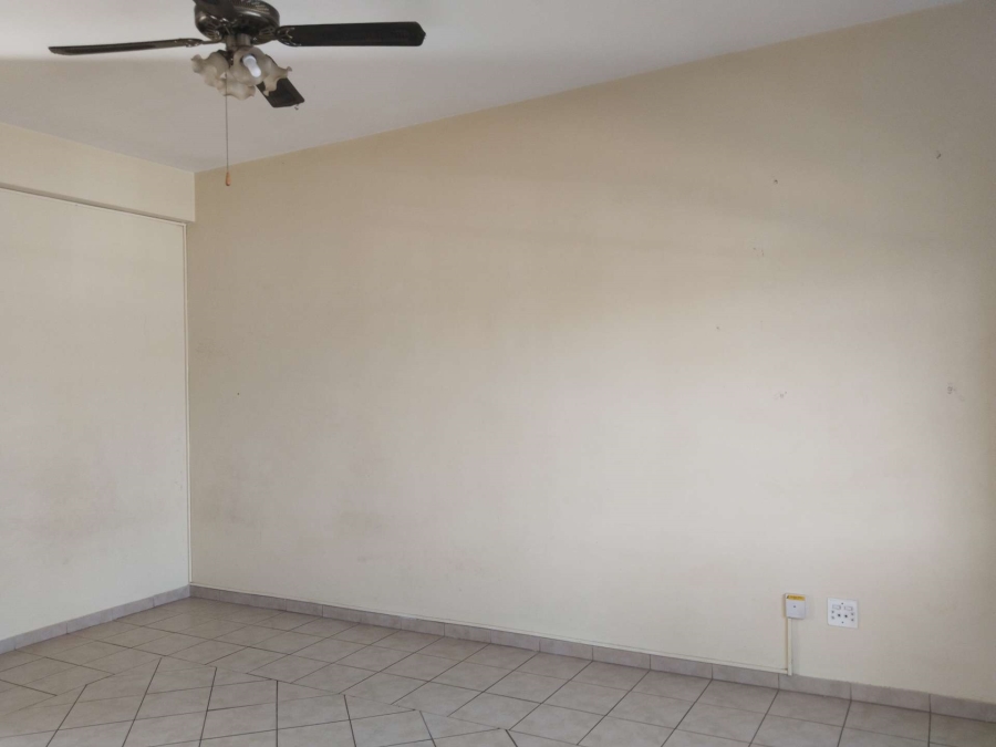 1 Bedroom Property for Sale in Villieria Gauteng