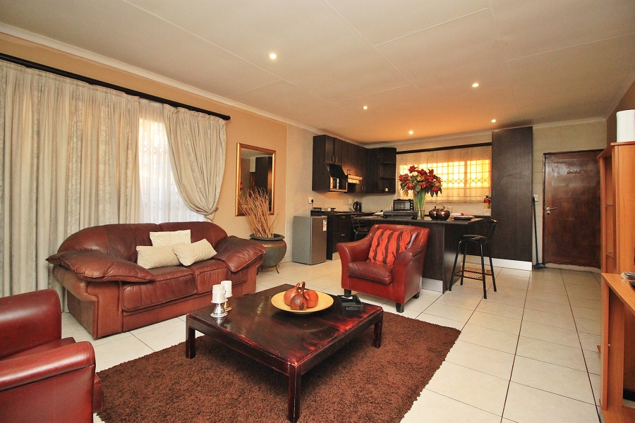 To Let 3 Bedroom Property for Rent in Marlands Gauteng