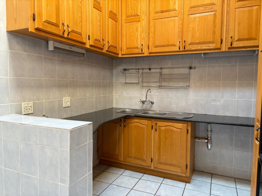 To Let 3 Bedroom Property for Rent in Rietondale Gauteng