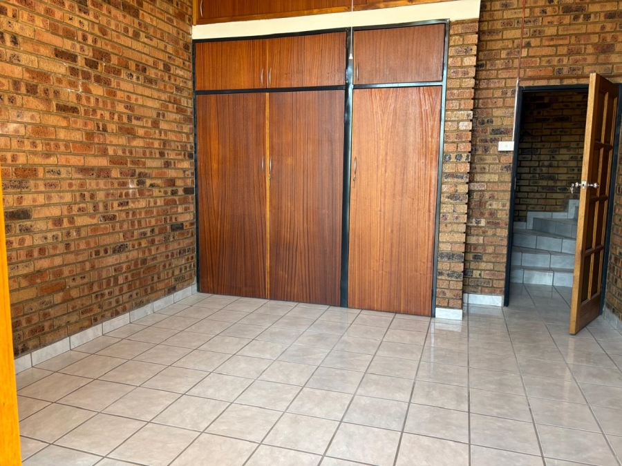 To Let 3 Bedroom Property for Rent in Rietondale Gauteng