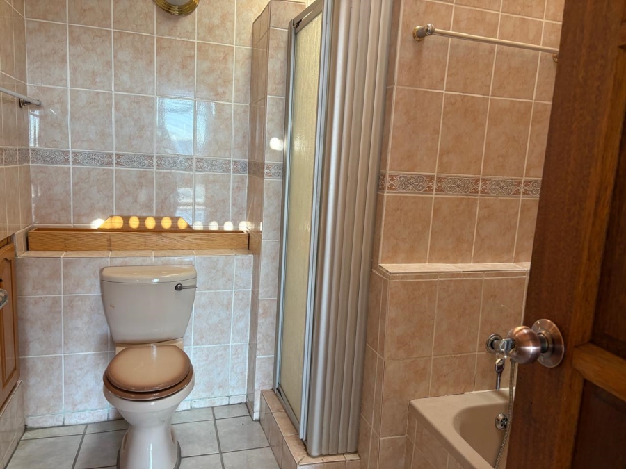 To Let 3 Bedroom Property for Rent in Rietondale Gauteng