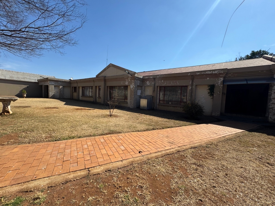 3 Bedroom Property for Sale in Rowhill Gauteng