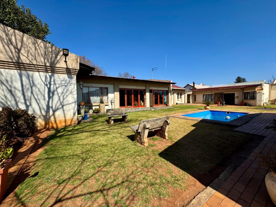 3 Bedroom Property for Sale in Rowhill Gauteng