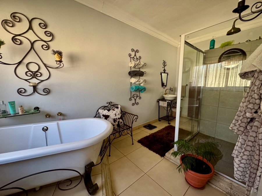 3 Bedroom Property for Sale in Rowhill Gauteng
