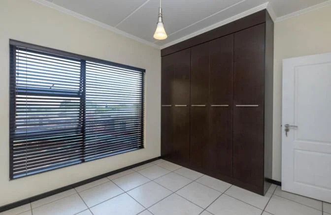 To Let 2 Bedroom Property for Rent in Fourways Gauteng