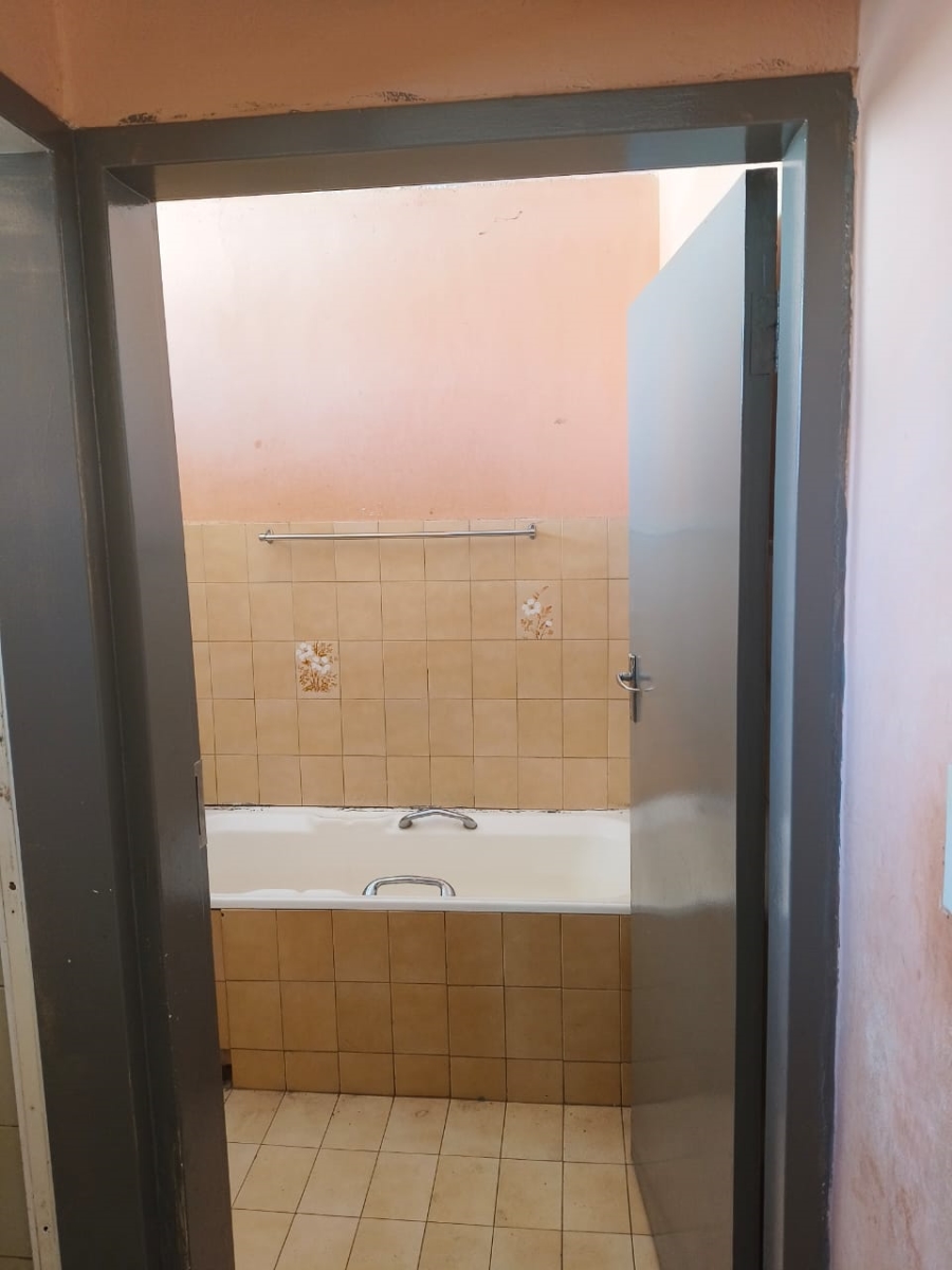 4 Bedroom Property for Sale in Sunnyside Gauteng