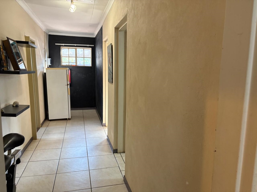 To Let 4 Bedroom Property for Rent in Kilner Park Gauteng