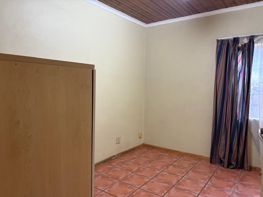 To Let 4 Bedroom Property for Rent in Kilner Park Gauteng