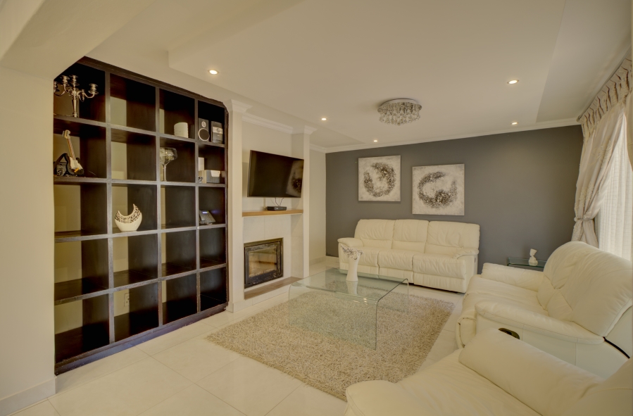3 Bedroom Property for Sale in Sunninghill Gauteng