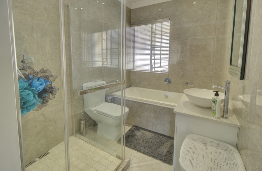 3 Bedroom Property for Sale in Sunninghill Gauteng