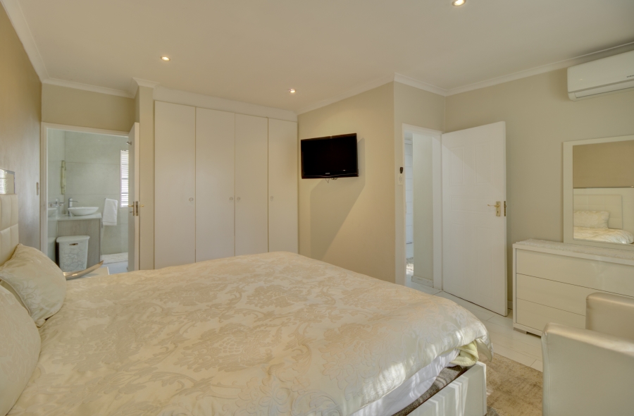 3 Bedroom Property for Sale in Sunninghill Gauteng