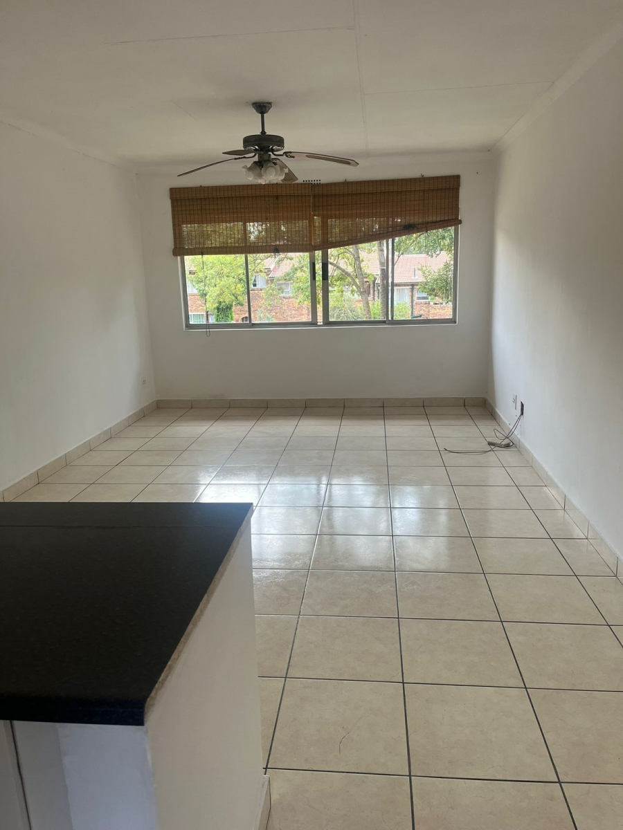 To Let 2 Bedroom Property for Rent in Buccleuch Gauteng