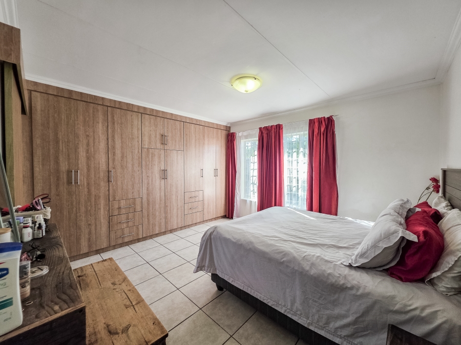3 Bedroom Property for Sale in Sinoville Gauteng