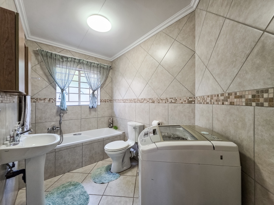 3 Bedroom Property for Sale in Sinoville Gauteng