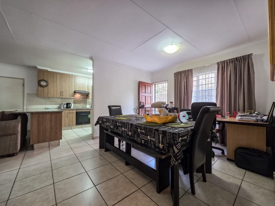 3 Bedroom Property for Sale in Sinoville Gauteng