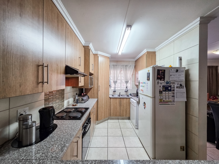 3 Bedroom Property for Sale in Sinoville Gauteng