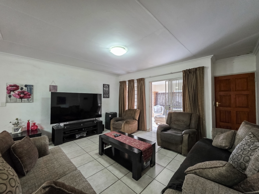 3 Bedroom Property for Sale in Sinoville Gauteng