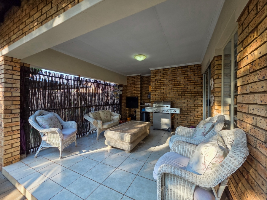 3 Bedroom Property for Sale in Sinoville Gauteng