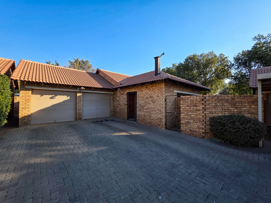 3 Bedroom Property for Sale in Sinoville Gauteng