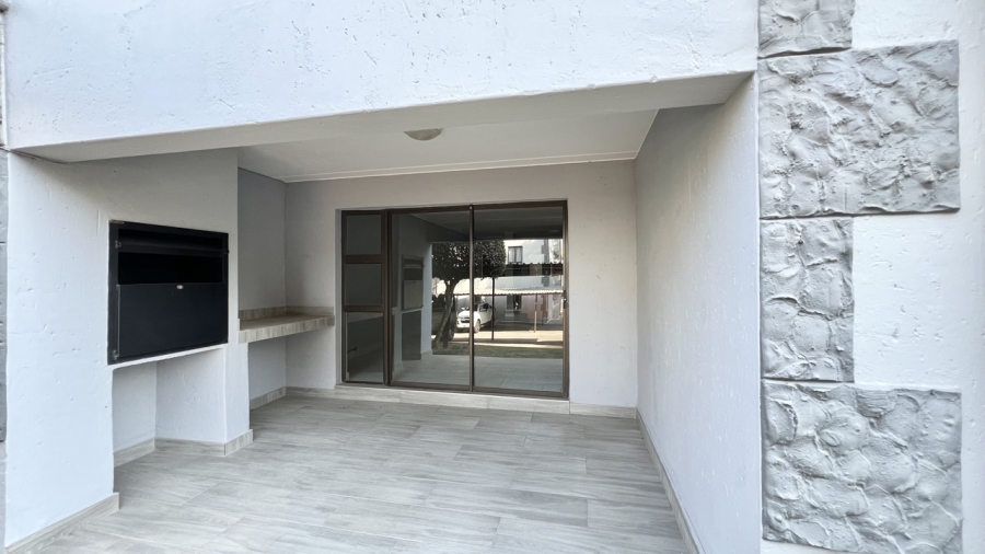 2 Bedroom Property for Sale in Northgate Gauteng