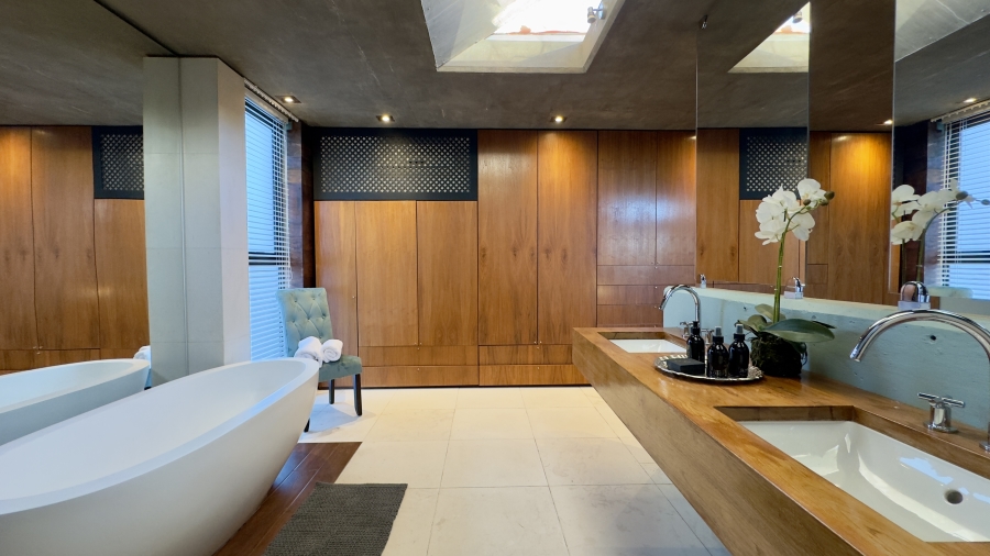 3 Bedroom Property for Sale in Waterkloof Ridge Gauteng