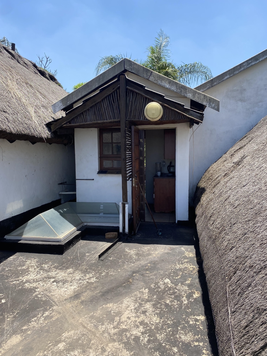 To Let 1 Bedroom Property for Rent in Val de Grace Gauteng