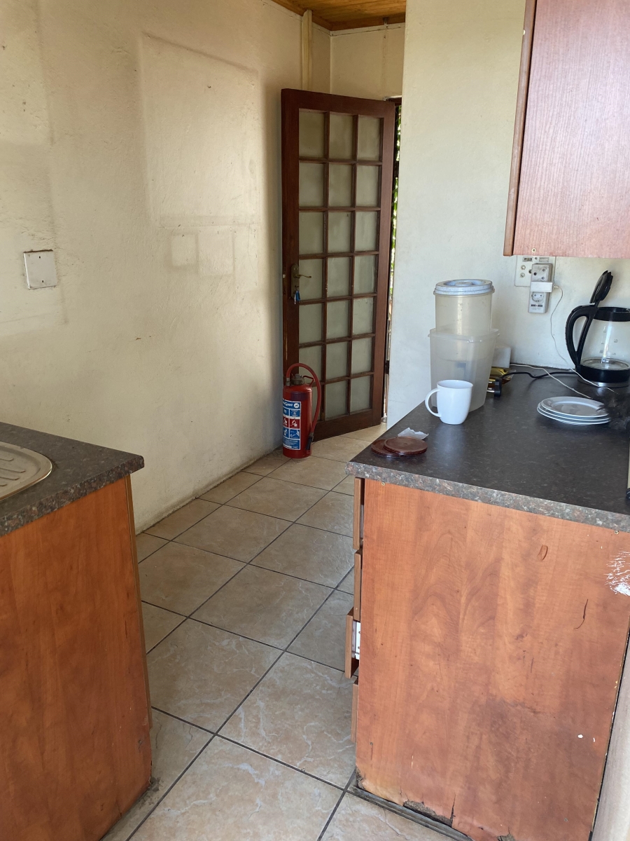 To Let 1 Bedroom Property for Rent in Val de Grace Gauteng