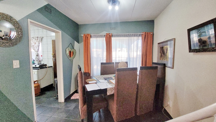 2 Bedroom Property for Sale in Marlands Gauteng