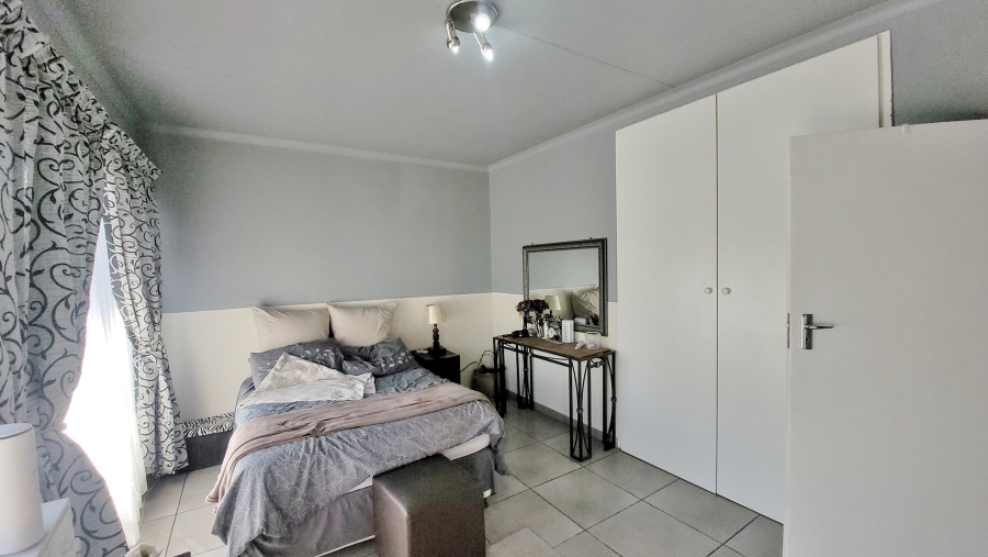 2 Bedroom Property for Sale in Marlands Gauteng