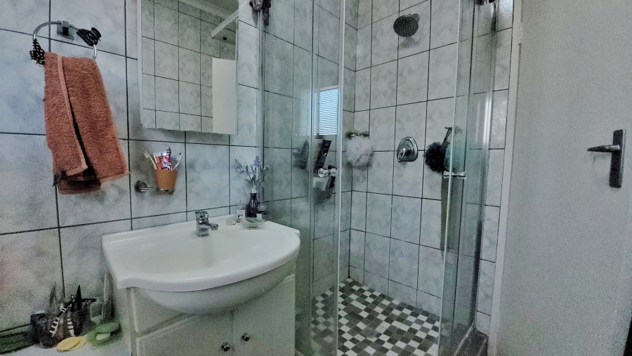 2 Bedroom Property for Sale in Marlands Gauteng