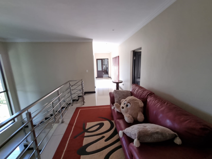 To Let 4 Bedroom Property for Rent in Aspen Hills Gauteng