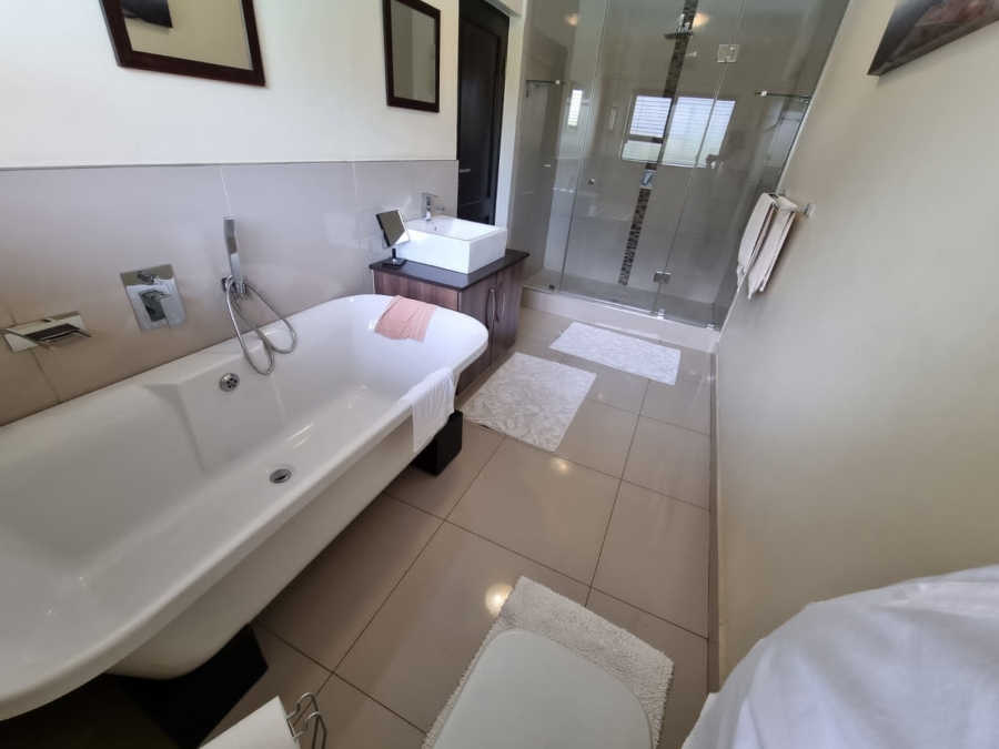To Let 4 Bedroom Property for Rent in Aspen Hills Gauteng